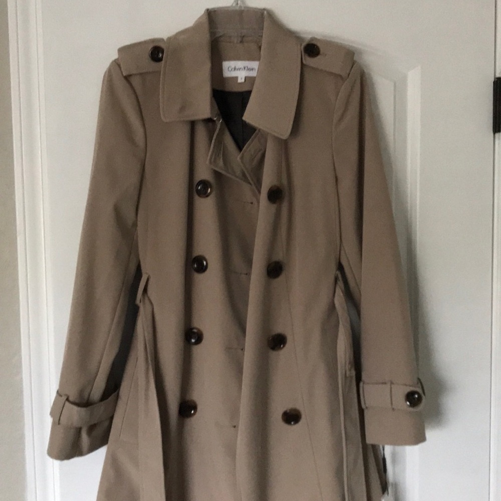 Classic tan Raincoat